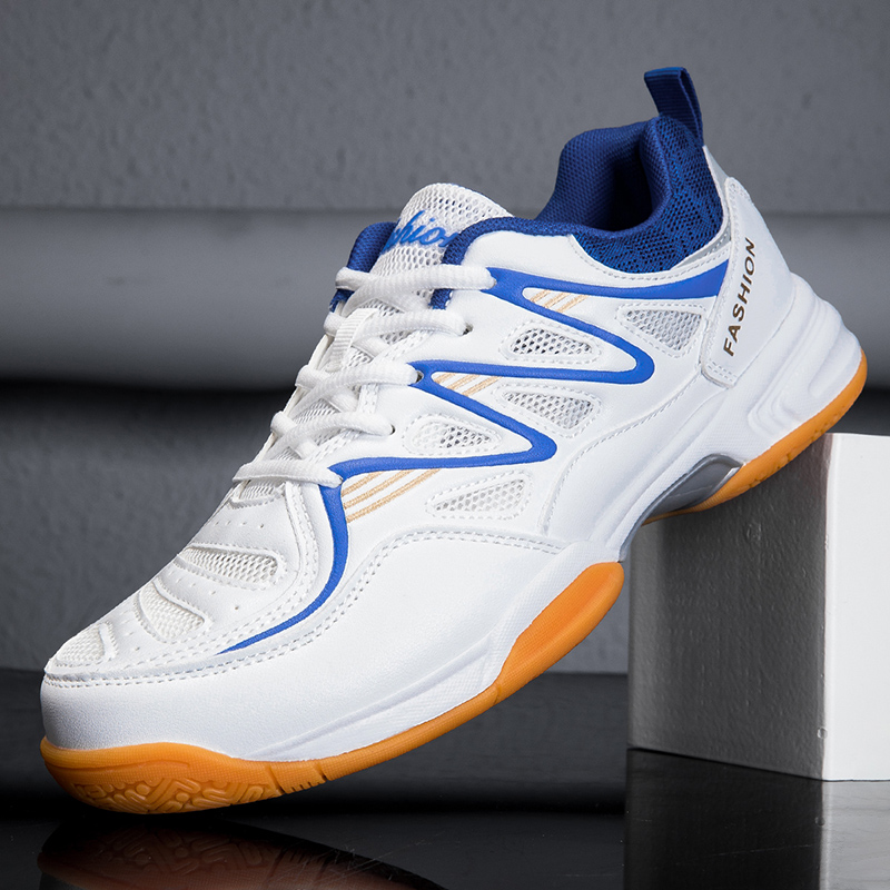 Neue Sportschuhe für Herren un – Badminton Vector Bewertung und Preis